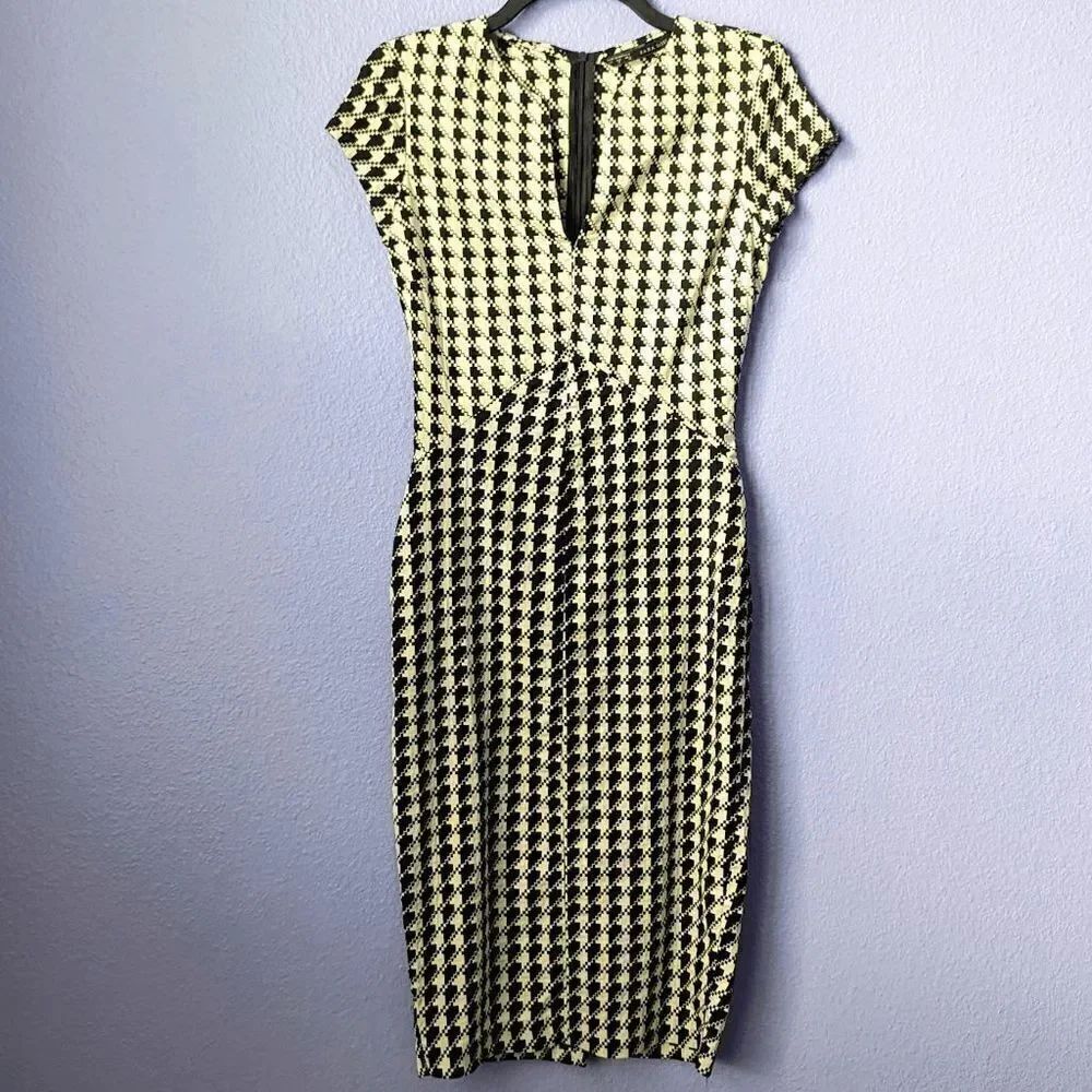 Women's Zara Basics Dress Pencil Skirt Small Houndstooth Dark Academia Punk Goth